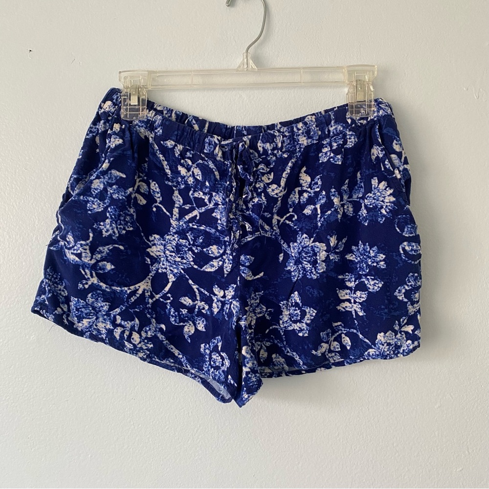 🌻BOGO 50% Off🌻 Attention blue shorts